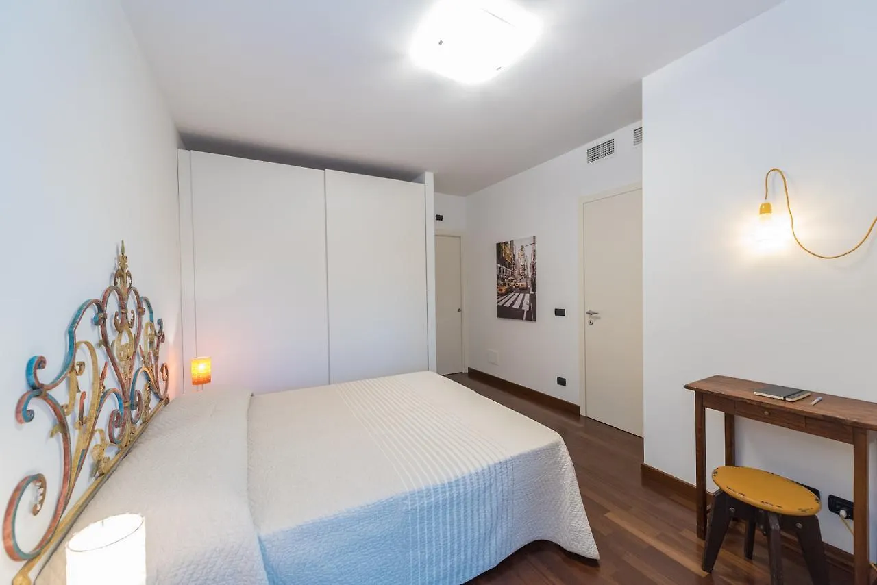 Apartment Ferienwohnung Le Torri in Darsena Savona